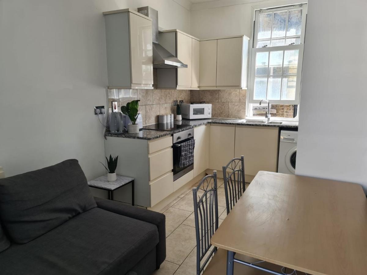 "Bright & Spacious" 3 Bedroom Flat By Kings Cross, St Pancras Station!!!!64 London Eksteriør bilde
