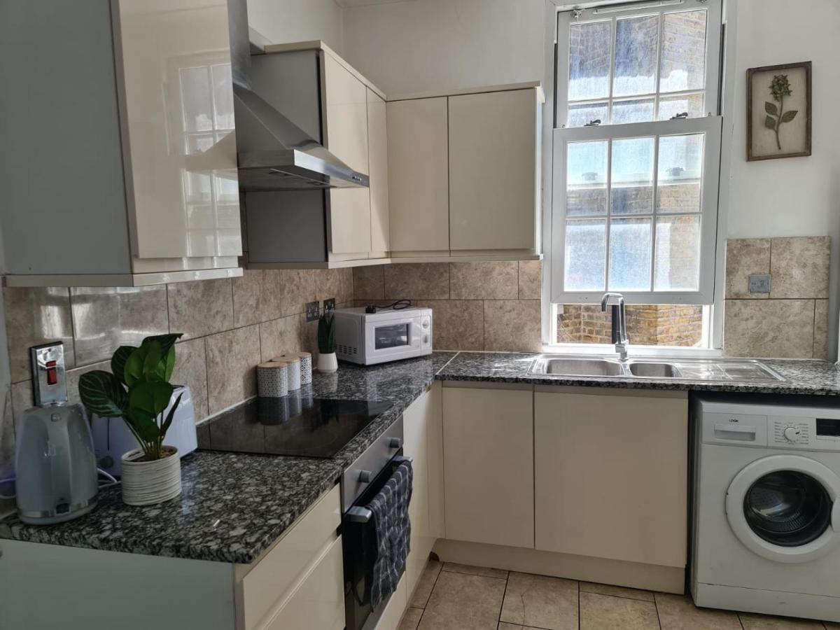 "Bright & Spacious" 3 Bedroom Flat By Kings Cross, St Pancras Station!!!!64 London Eksteriør bilde