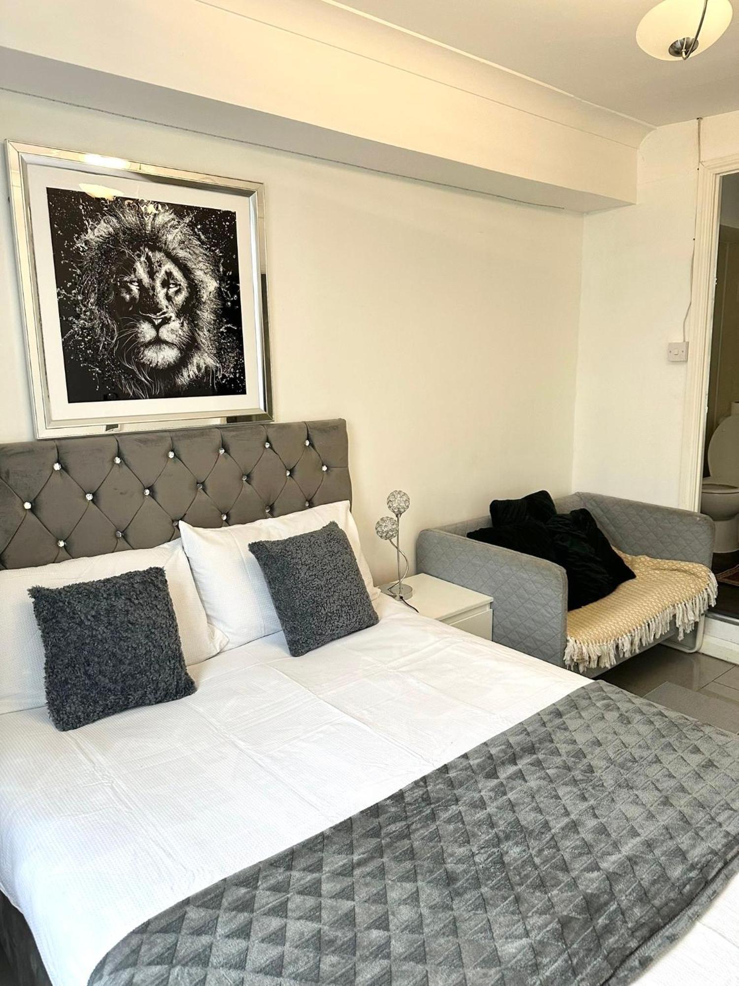 "Bright & Spacious" 3 Bedroom Flat By Kings Cross, St Pancras Station!!!!64 London Eksteriør bilde