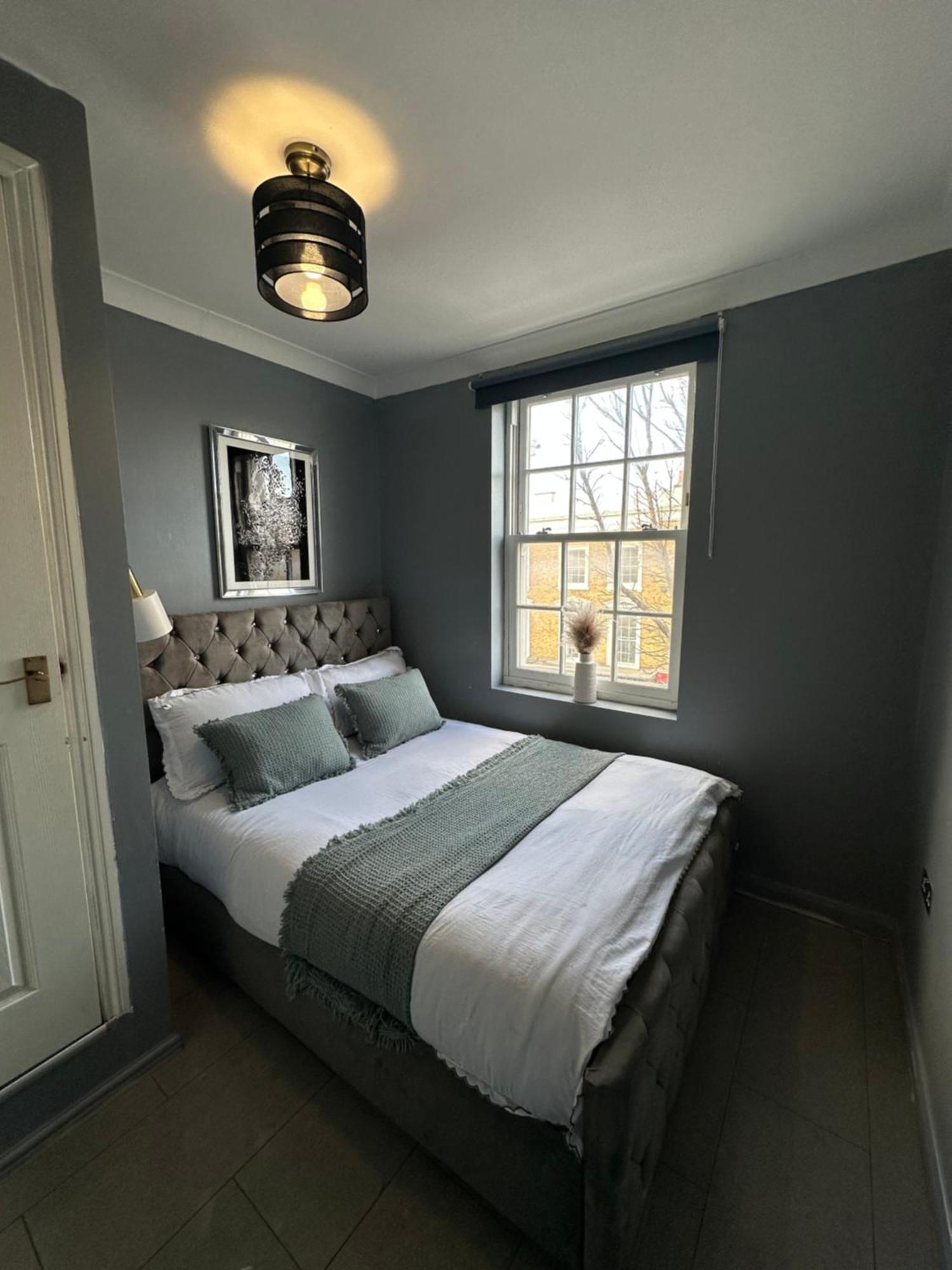 "Bright & Spacious" 3 Bedroom Flat By Kings Cross, St Pancras Station!!!!64 London Eksteriør bilde