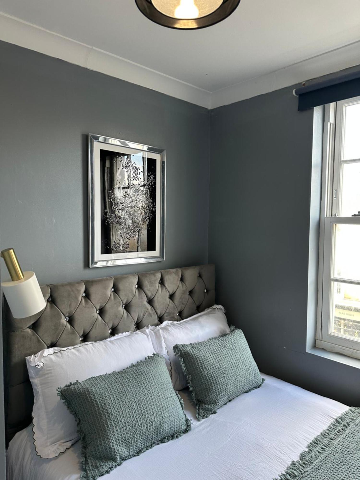 "Bright & Spacious" 3 Bedroom Flat By Kings Cross, St Pancras Station!!!!64 London Eksteriør bilde