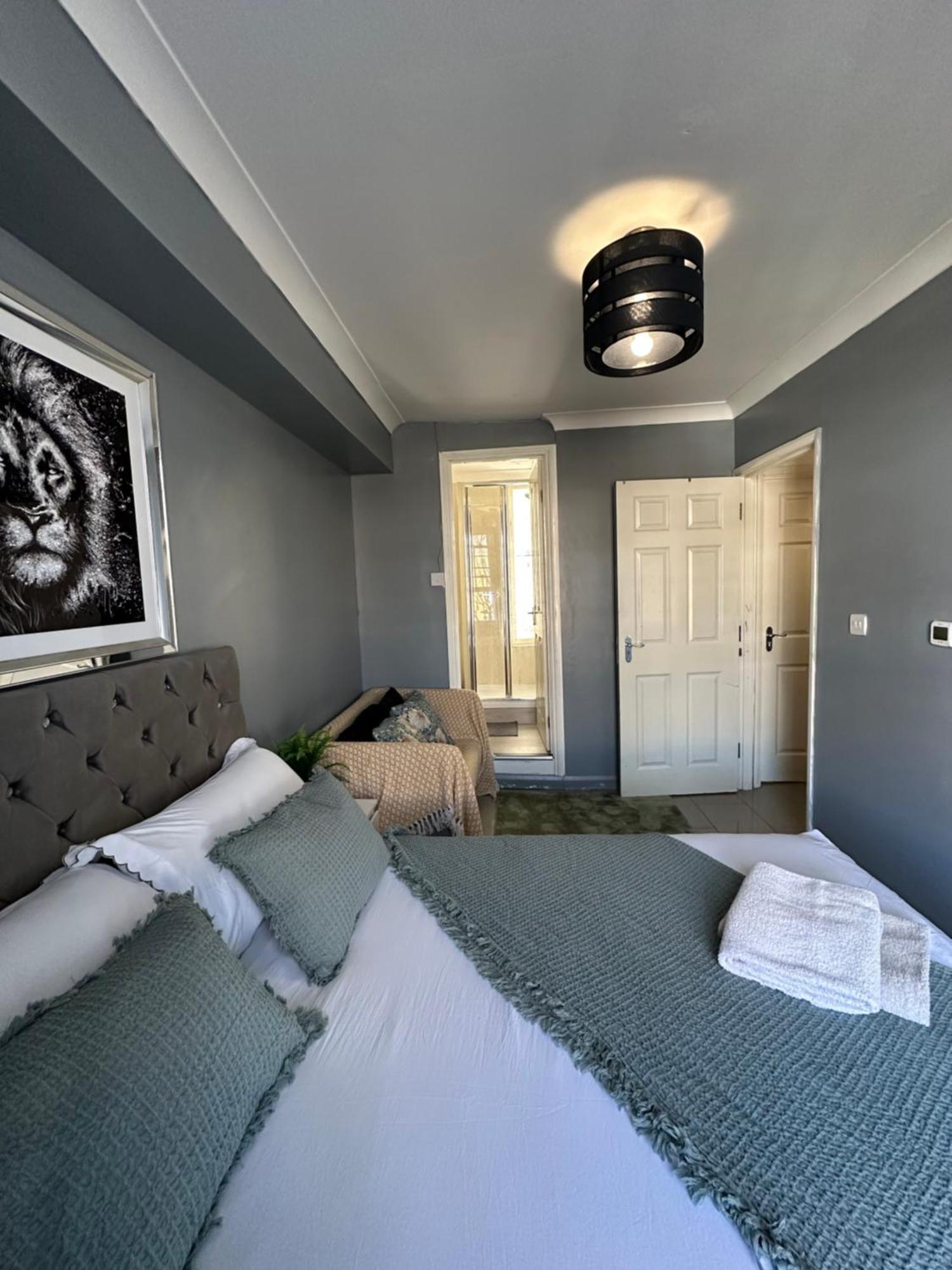 "Bright & Spacious" 3 Bedroom Flat By Kings Cross, St Pancras Station!!!!64 London Eksteriør bilde