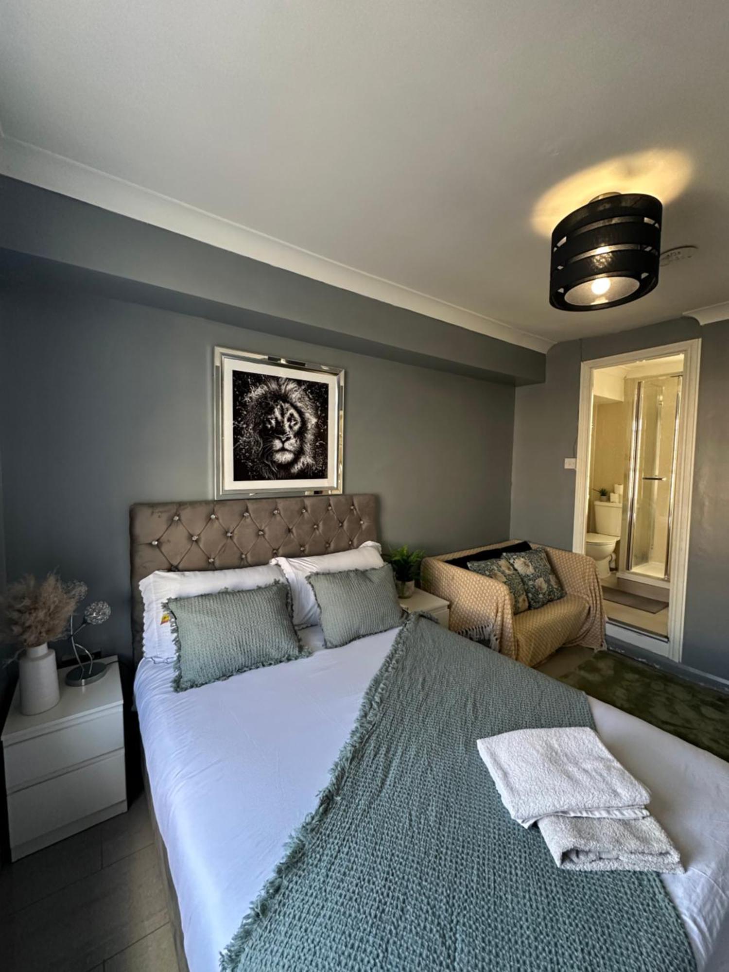 "Bright & Spacious" 3 Bedroom Flat By Kings Cross, St Pancras Station!!!!64 London Eksteriør bilde