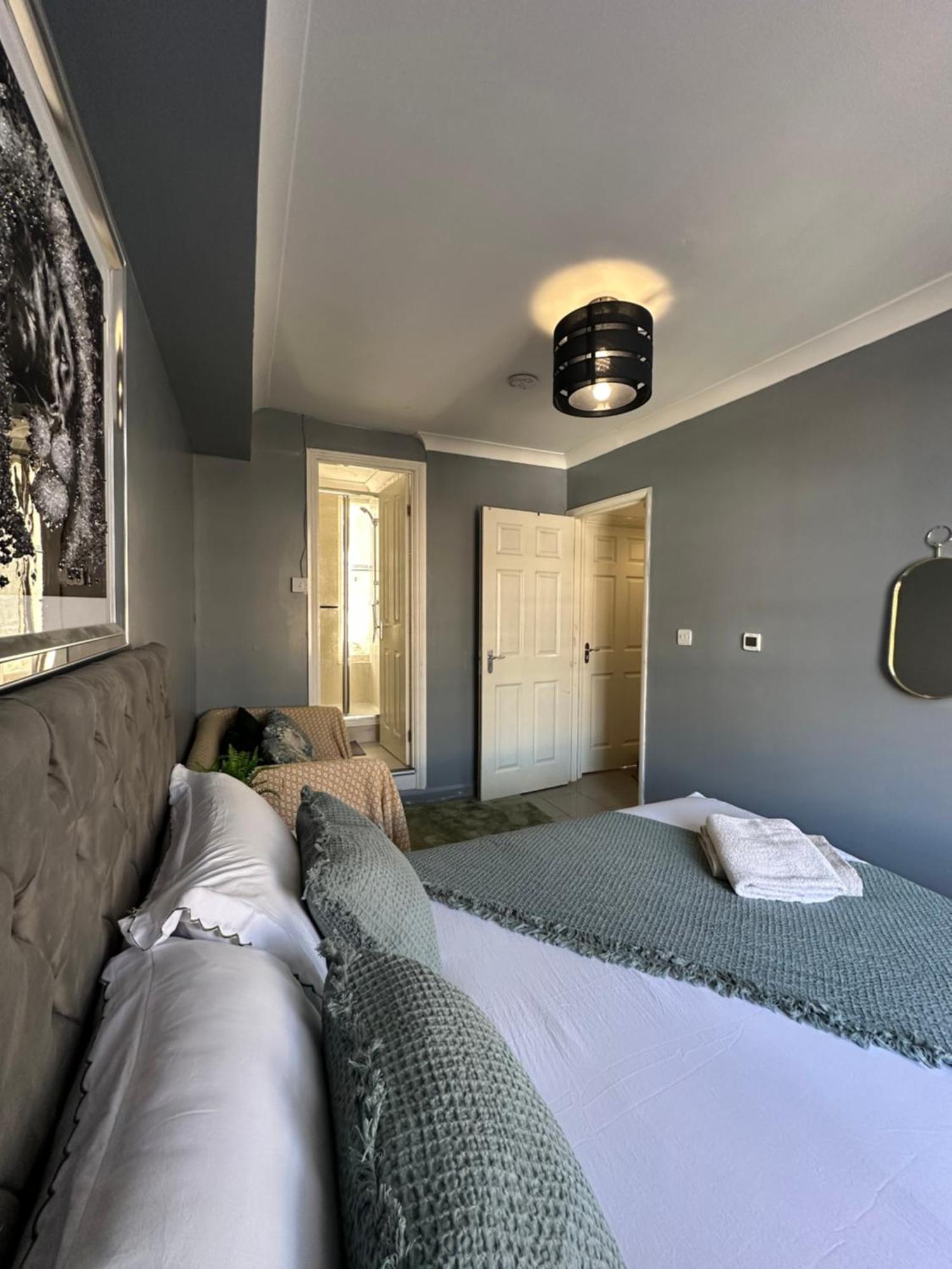 "Bright & Spacious" 3 Bedroom Flat By Kings Cross, St Pancras Station!!!!64 London Eksteriør bilde