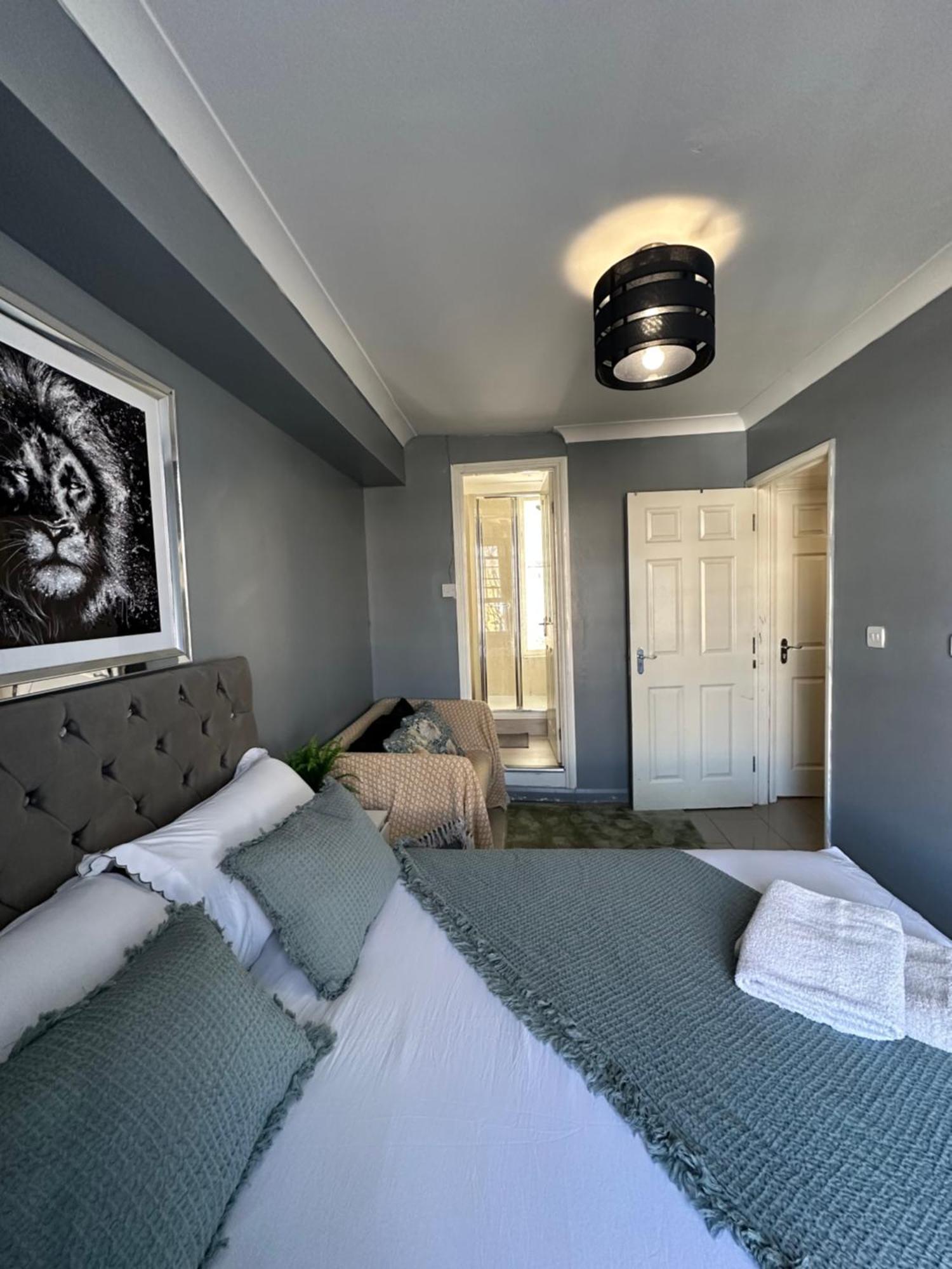 "Bright & Spacious" 3 Bedroom Flat By Kings Cross, St Pancras Station!!!!64 London Eksteriør bilde